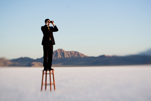 Photo of man on stool ©istockphoto.com /RichVintage 